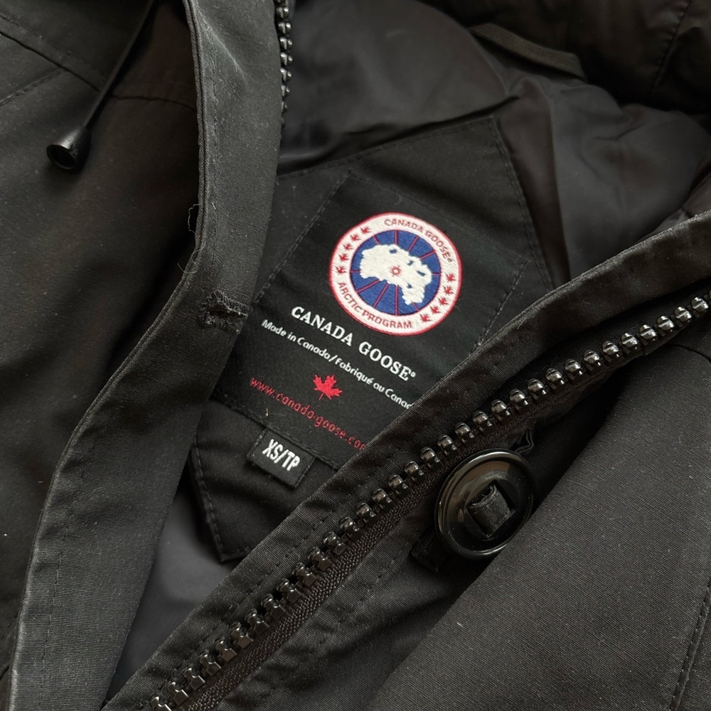 Canada Goose Montebello Parka Women Size Extra Small Black Mid Length XS 2530L - Picture 3 of 12